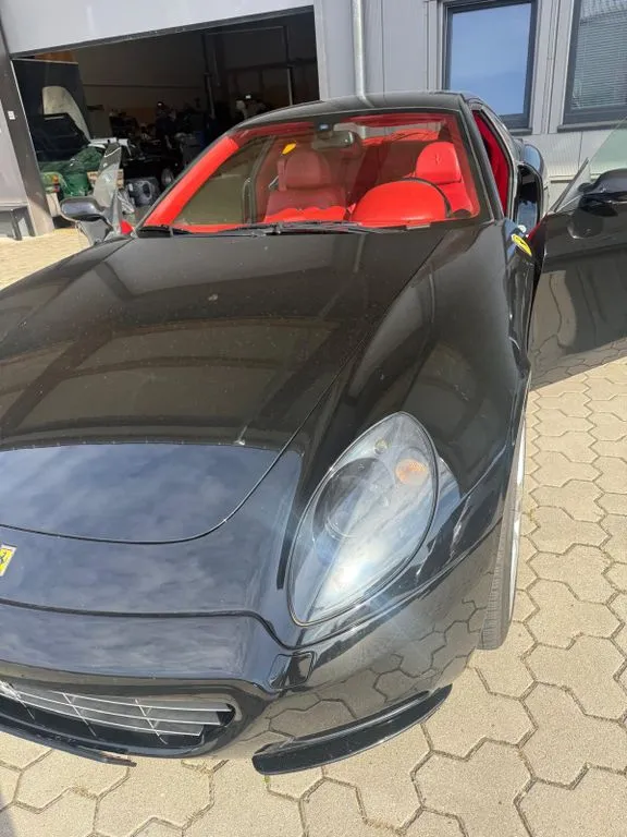 Ferrari 812