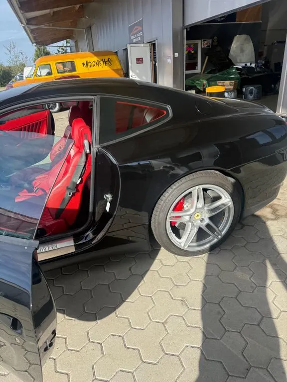 Ferrari 812