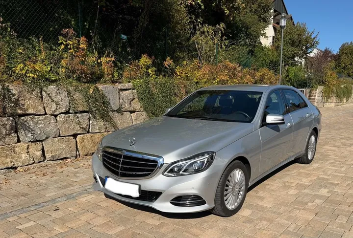 Mercedes-Benz E 220