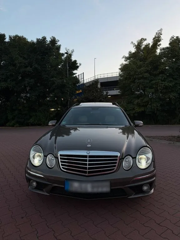 Mercedes-Benz E 280