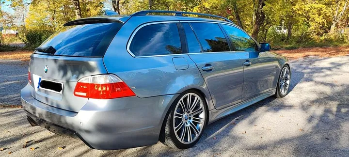 BMW 525