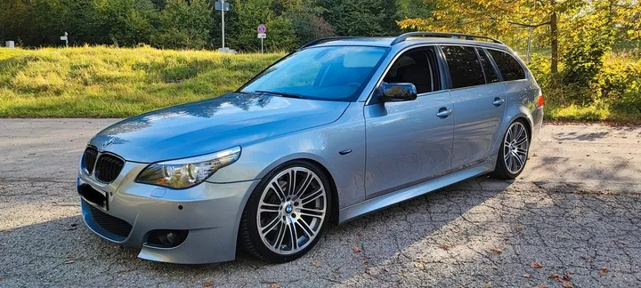 BMW 525