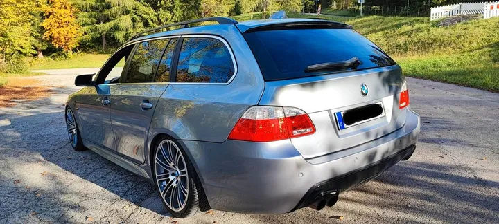 BMW 525