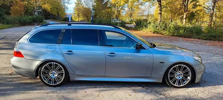 BMW 525