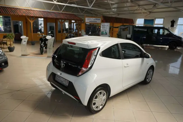 Toyota Aygo (X)