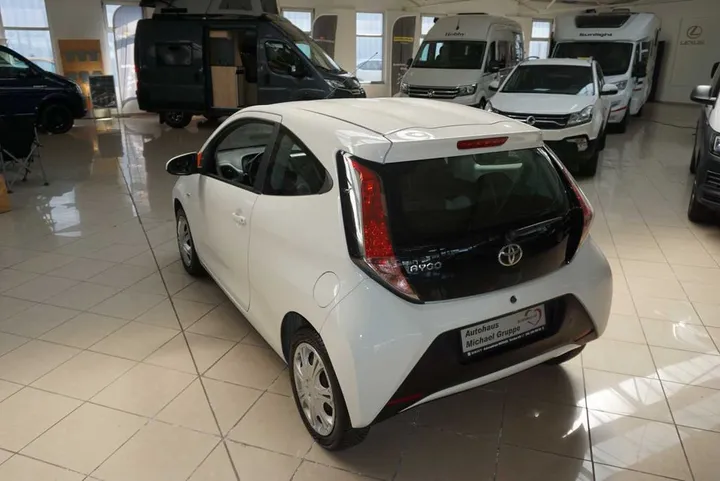 Toyota Aygo (X)