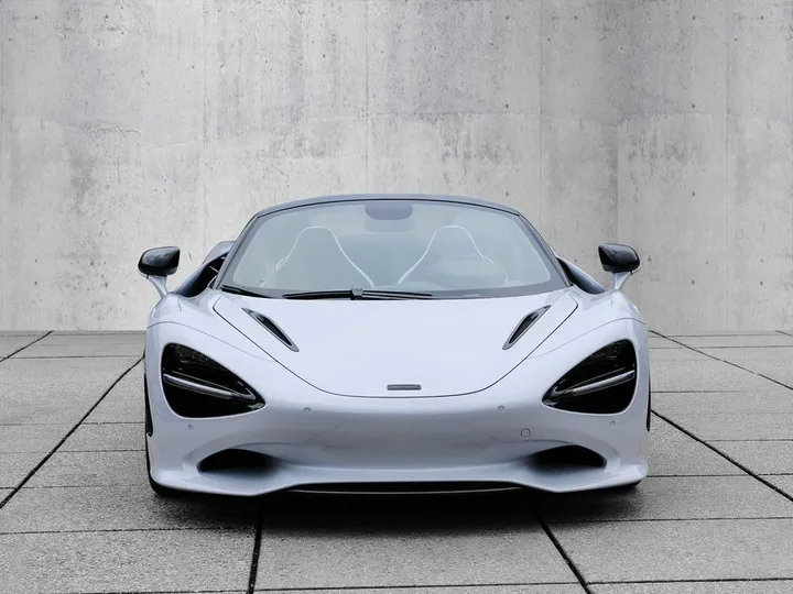 McLaren 750S