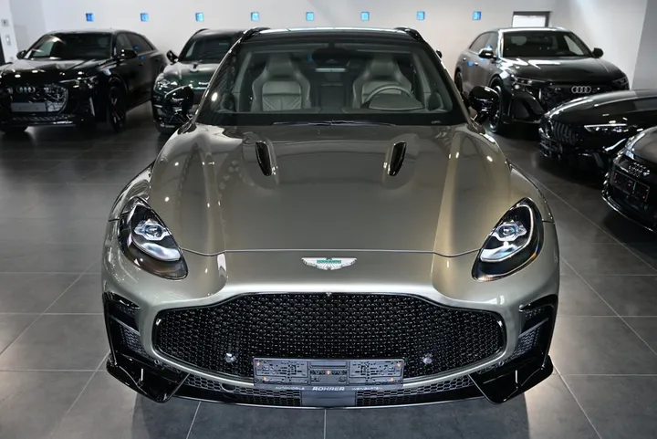 Aston Martin DBX