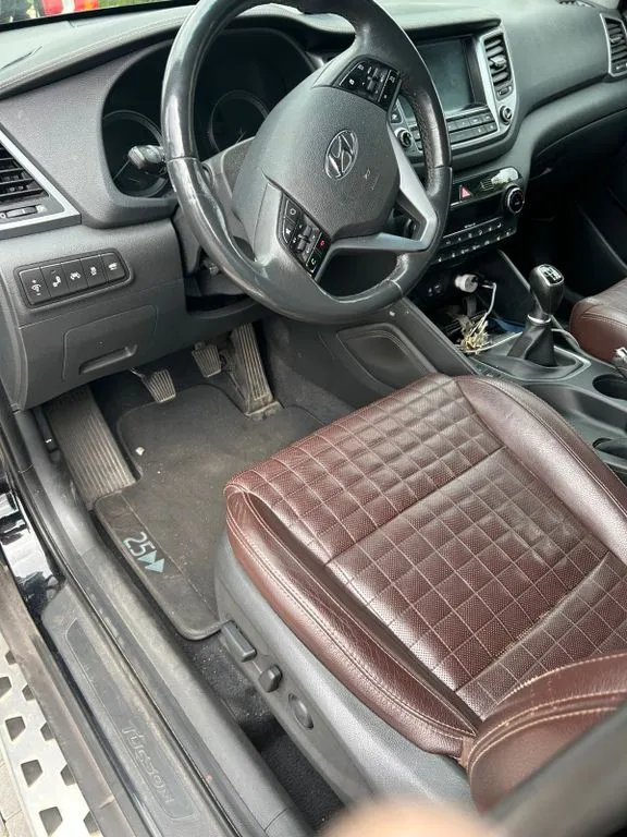 Hyundai TUCSON