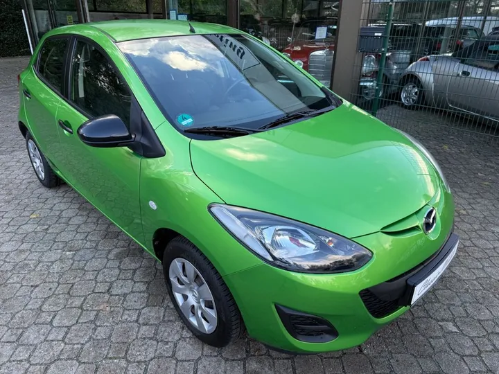 Mazda 2