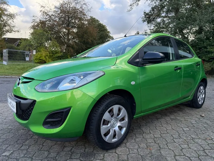 Mazda 2