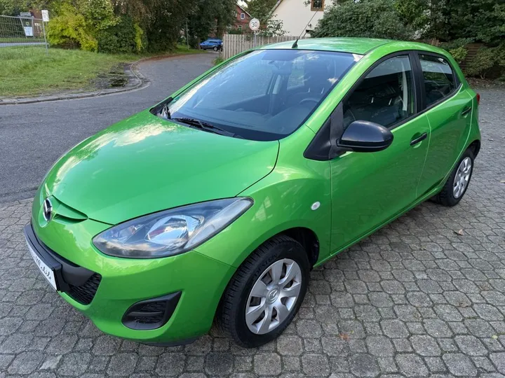 Mazda 2