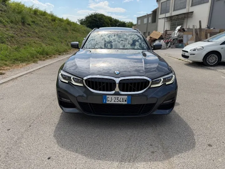 BMW 320