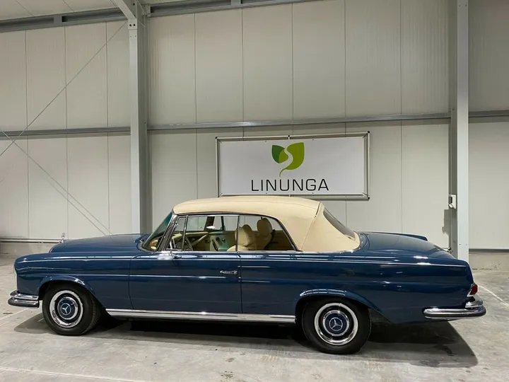 Mercedes-Benz 250
