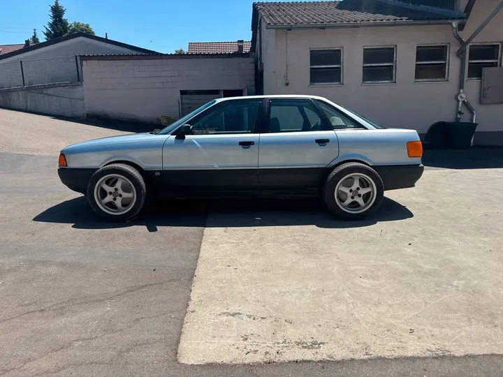 Audi 80