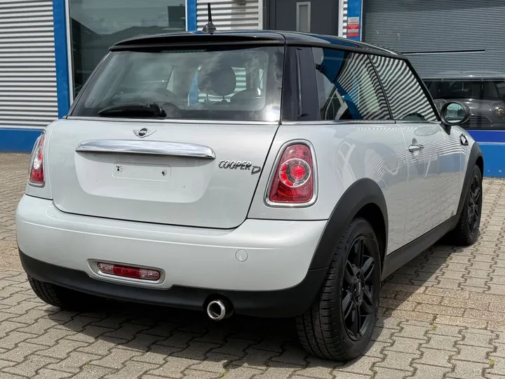 MINI Cooper D
