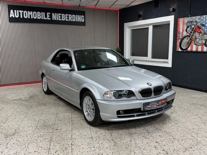 BMW 323