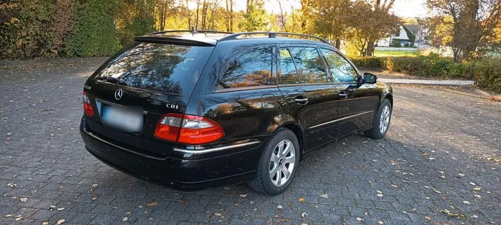 Mercedes-Benz E 320