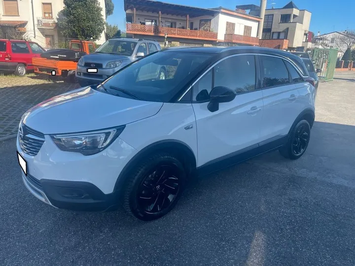 Opel Crossland (X)