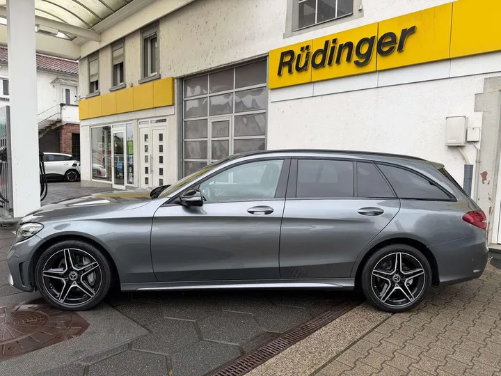Mercedes-Benz C 220