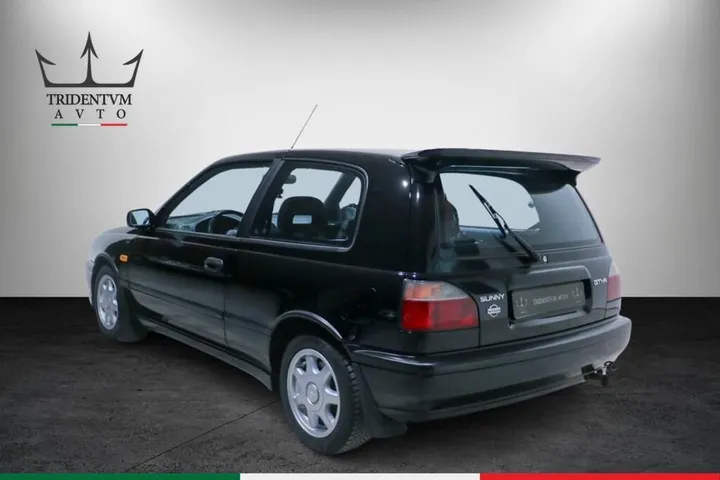Nissan Sunny