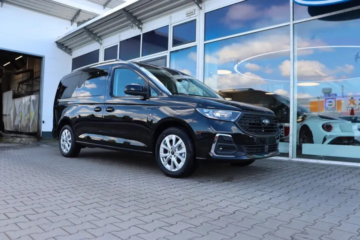 Ford Grand Tourneo