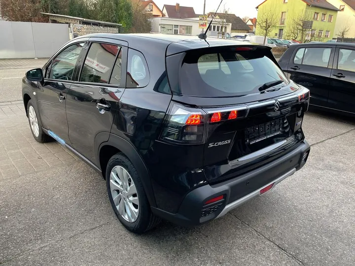 Suzuki (SX4) S-Cross