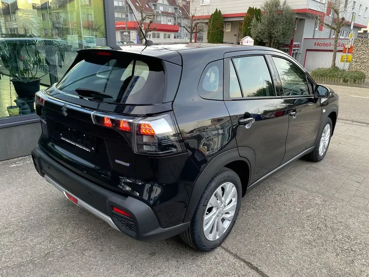 Suzuki (SX4) S-Cross