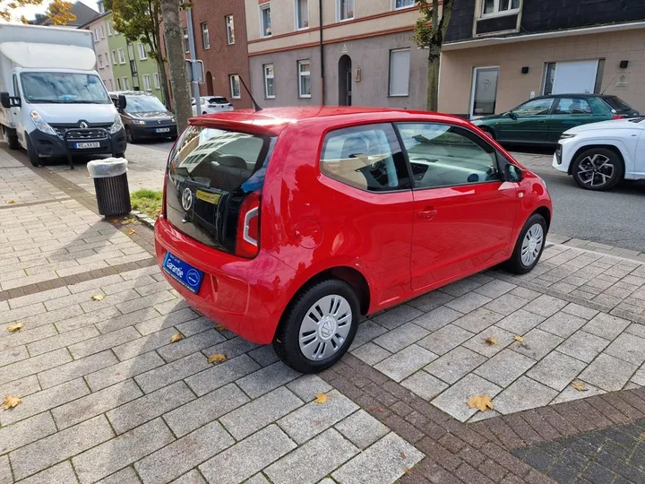 Volkswagen up!