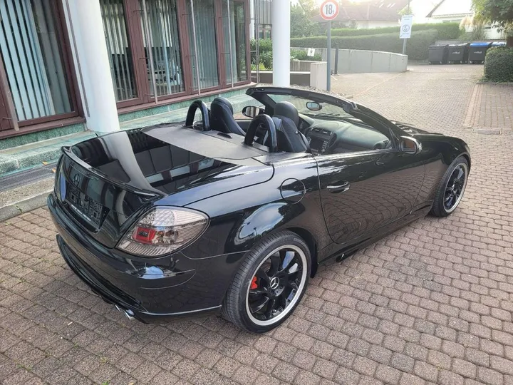 Mercedes-Benz SLK 200