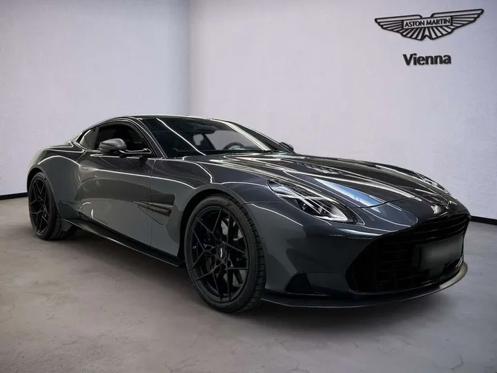Aston Martin Vanquish
