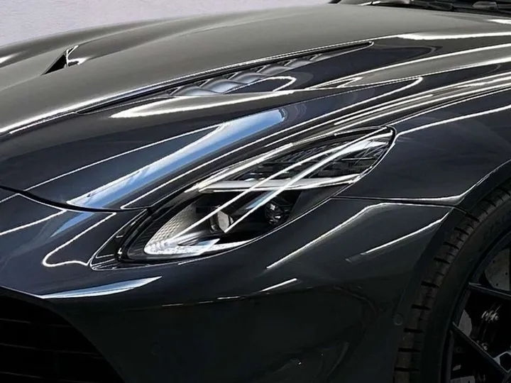 Aston Martin Vanquish