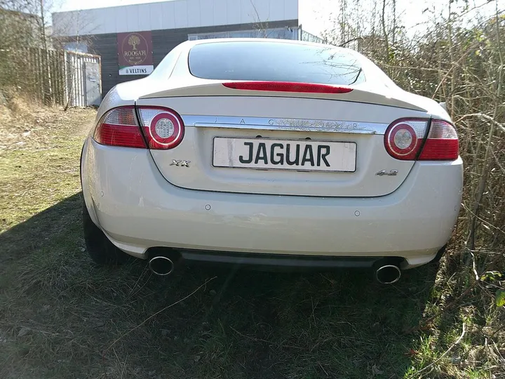 Jaguar XK8