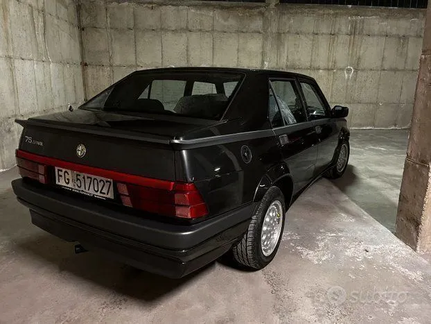 Alfa Romeo 75