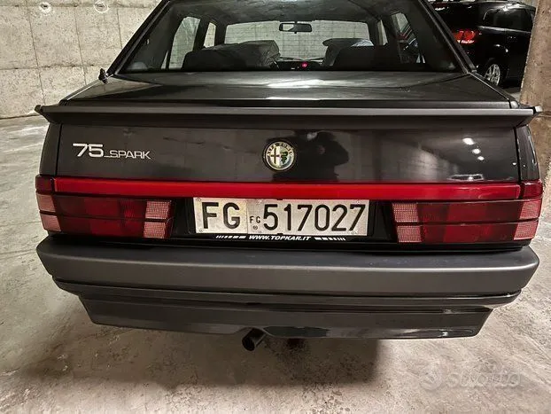 Alfa Romeo 75