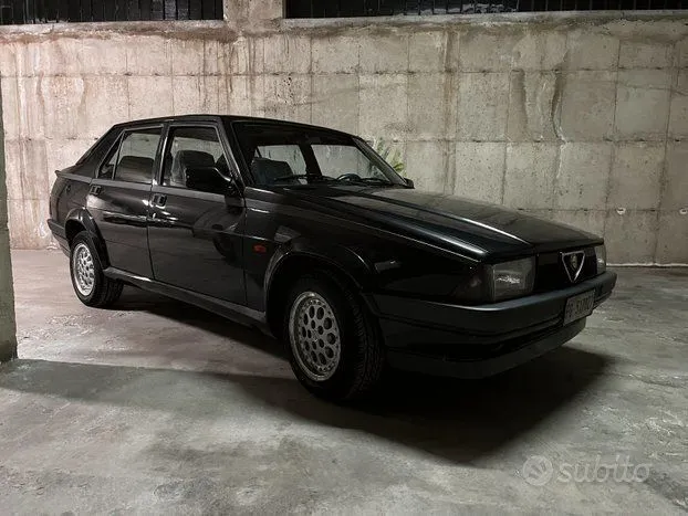 Alfa Romeo 75