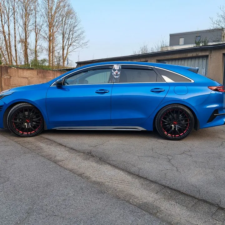 Kia pro cee'd / ProCeed