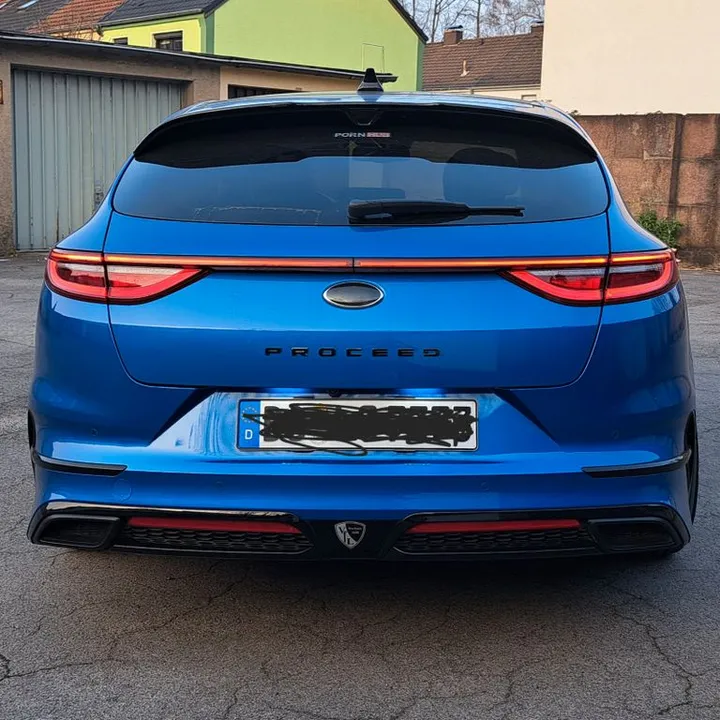 Kia pro cee'd / ProCeed