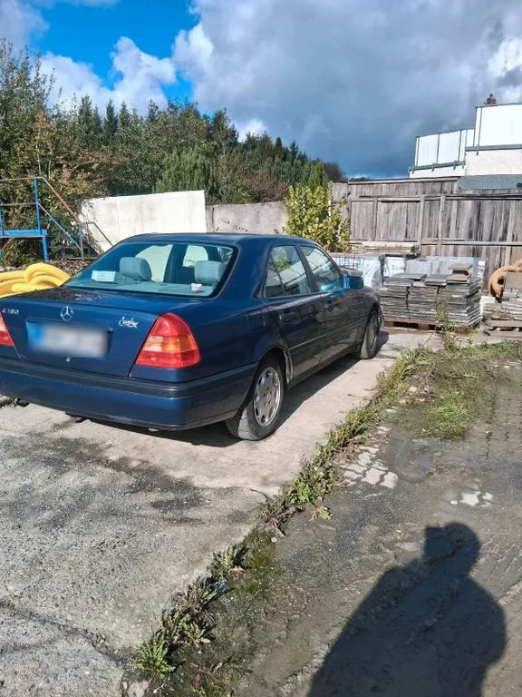 Mercedes-Benz C 180