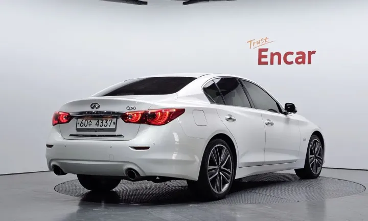 Infiniti Q50