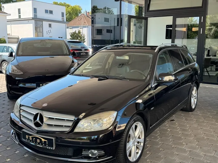 Mercedes-Benz C 230