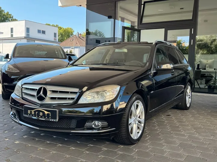 Mercedes-Benz C 230