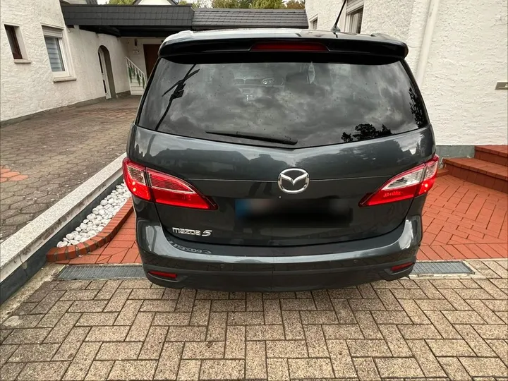 Mazda 5