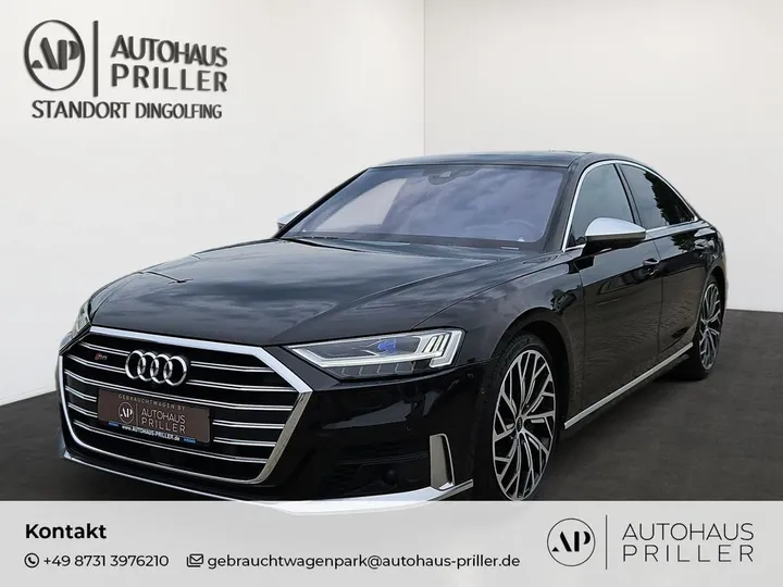 Audi S8