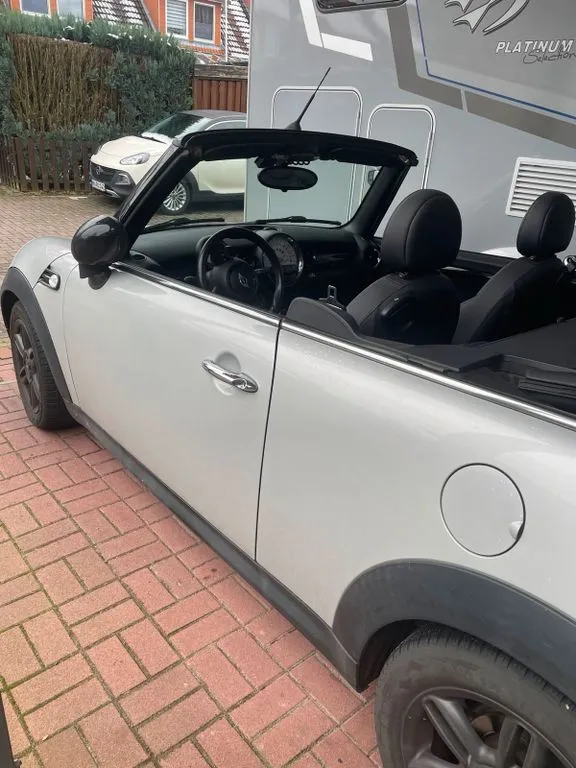 MINI Cooper Cabrio