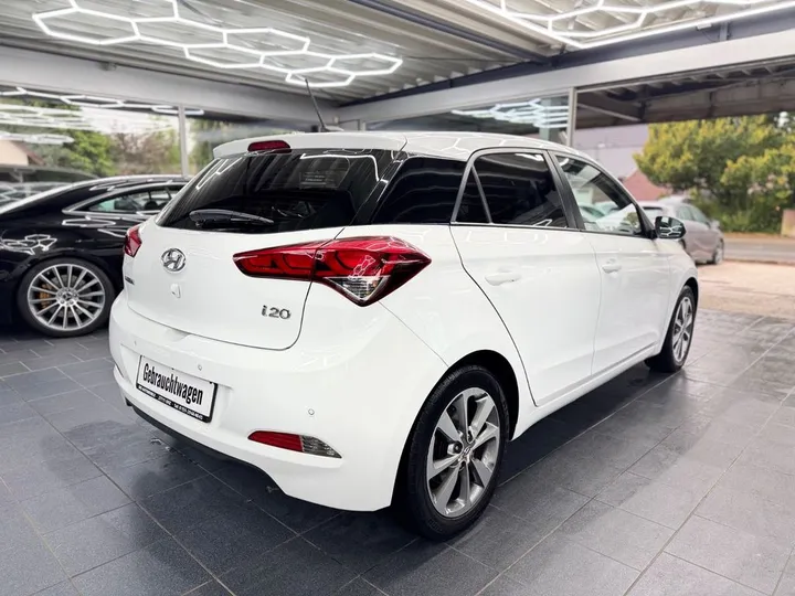 Hyundai i20