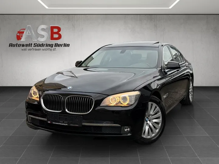 BMW 730