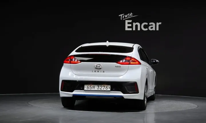 Hyundai Ioniq