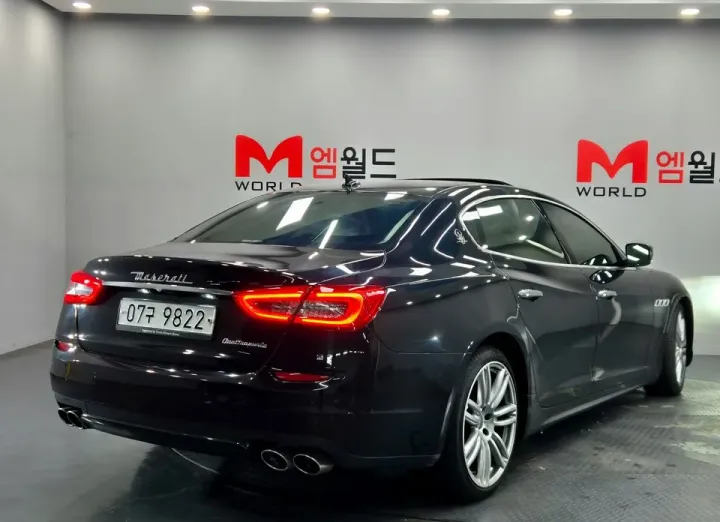 Maserati Quattroporte