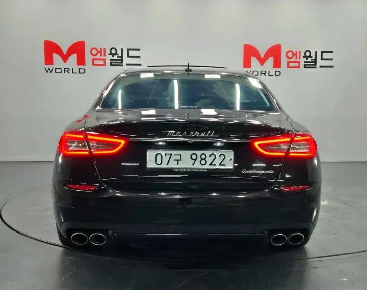 Maserati Quattroporte